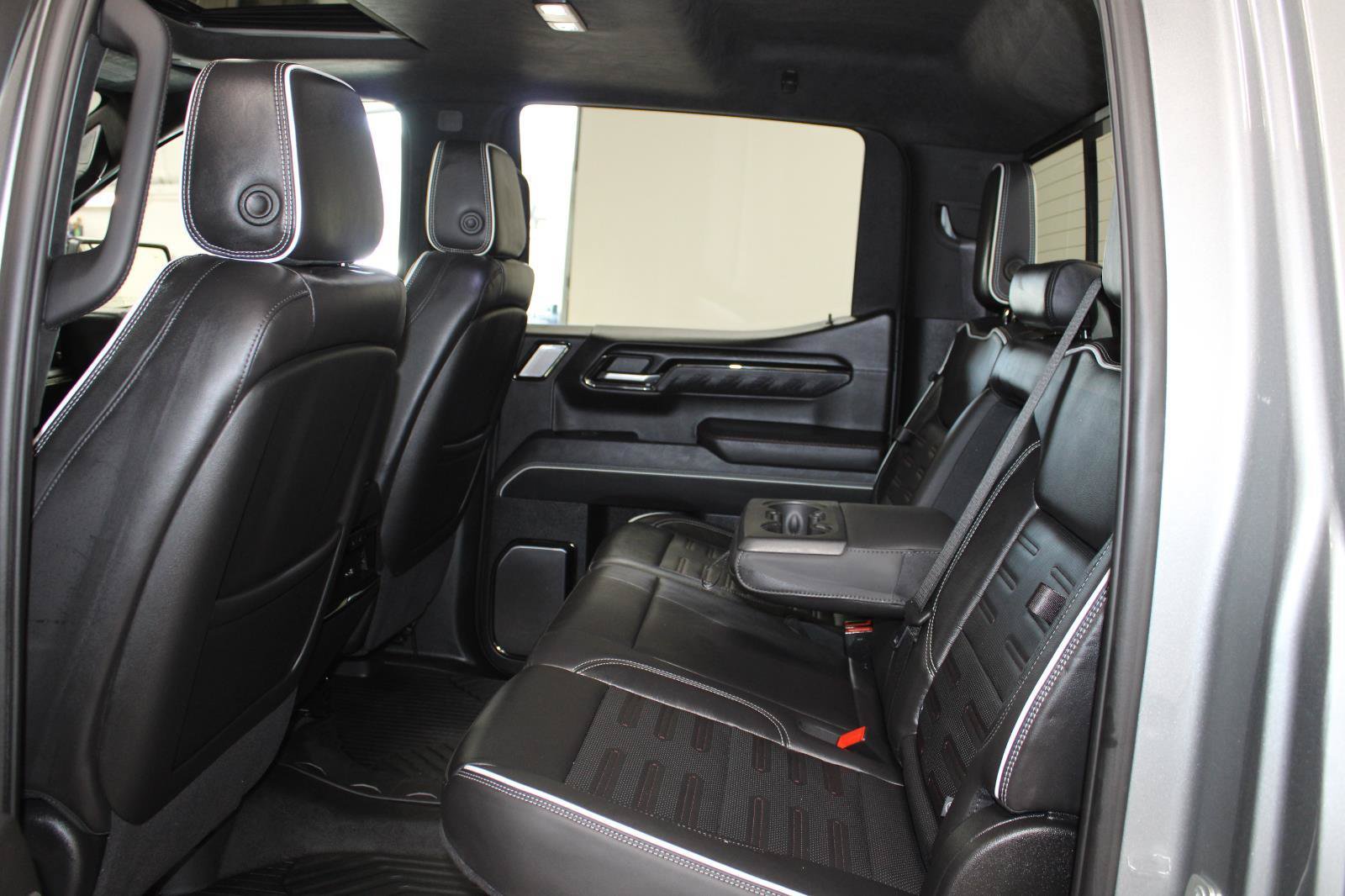 Used 2024 GMC Sierra 1500 AT4X w/ AT4X AEV Edition AWD/4WD image 25