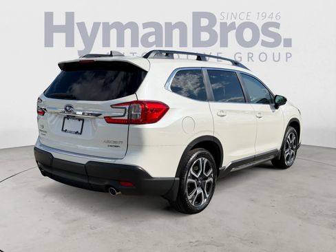 Used 2025 Subaru Ascent Limited AWD/4WD image 3