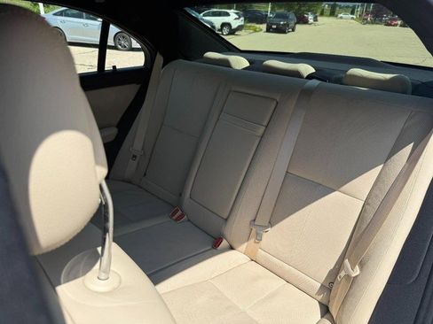 Used 2009 Mercedes-Benz S 550 4dr Sdn 5.5L V8 4MATIC image 33