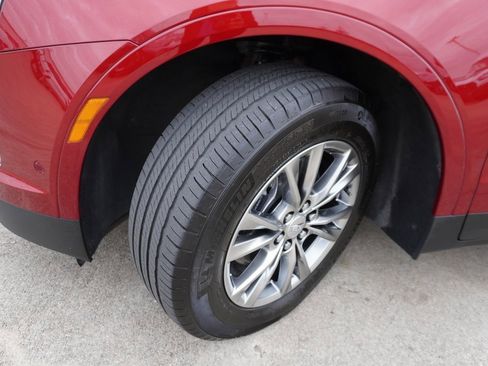 Used 2021 Cadillac XT5 Premium Luxury image 30