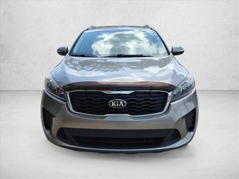 Used 2019 Kia Sorento FWD w/ LX Convenience Package image 2