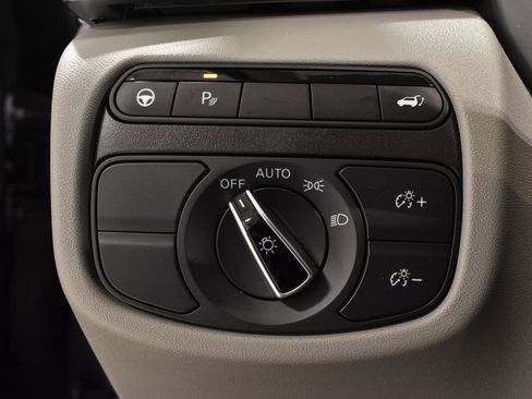 Certified 2025 INFINITI QX50 Luxe image 15