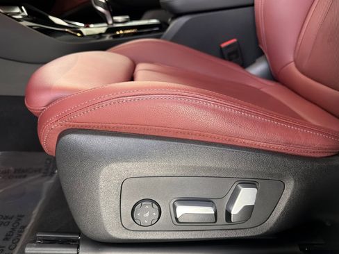 Used 2023 BMW X3 sDrive30i w/ Premium Package image 14