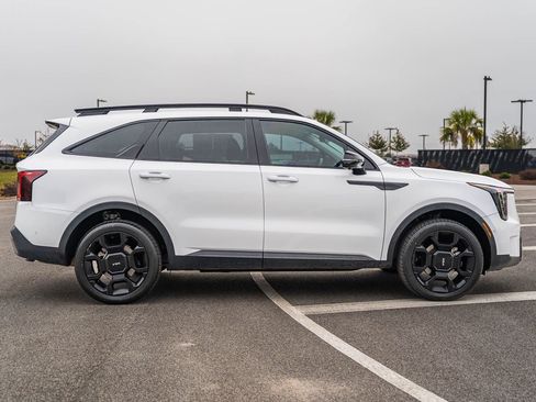 Certified 2024 Kia Sorento SX image 8