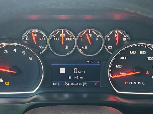 Used 2019 Chevrolet Silverado 1500 LTZ w/ LTZ Convenience Package AWD/4WD image 8