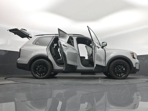 Certified 2024 Kia Telluride SX X-Line AWD/4WD image 7