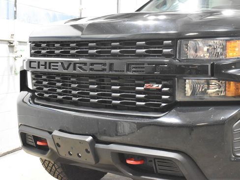 Used 2021 Chevrolet Silverado 1500 Custom Trail Boss w/ Midnight Edition AWD/4WD image 30
