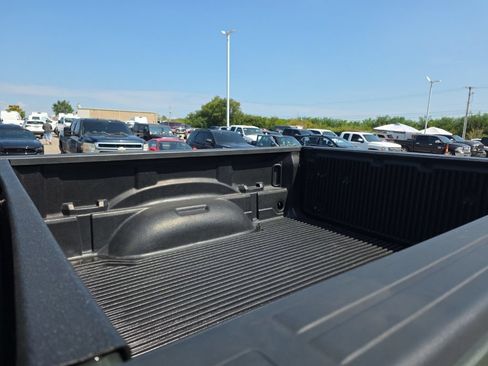 Used 2021 RAM 1500 Big Horn AWD/4WD image 14