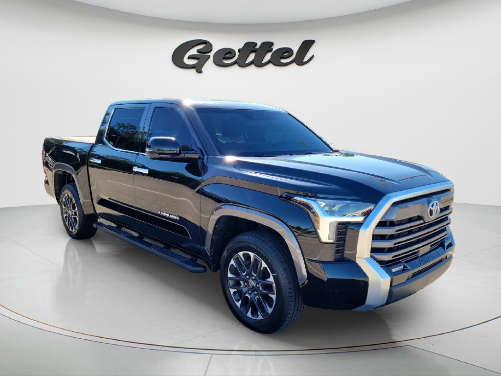 Used 2025 Toyota Tundra Limited AWD/4WD image 2