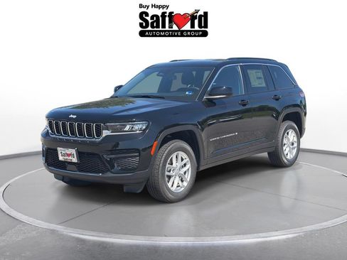 New 2026 Jeep Grand Cherokee Laredo AWD/4WD image 1