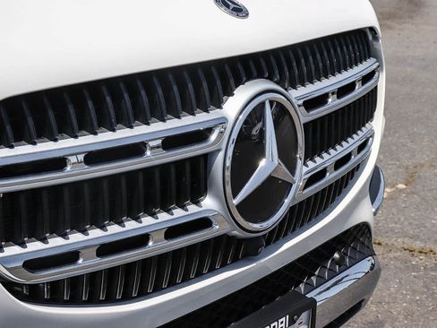 Used 2024 Mercedes-Benz GLE 350 4MATIC image 6