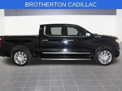 Used 2023 Chevrolet Silverado 1500 High Country w/ Technology Package AWD/4WD image 10