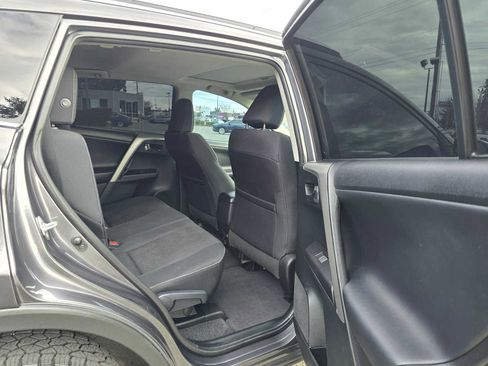 Used 2016 Toyota RAV4 XLE image 12