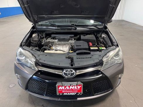 Used 2015 Toyota Camry SE image 9