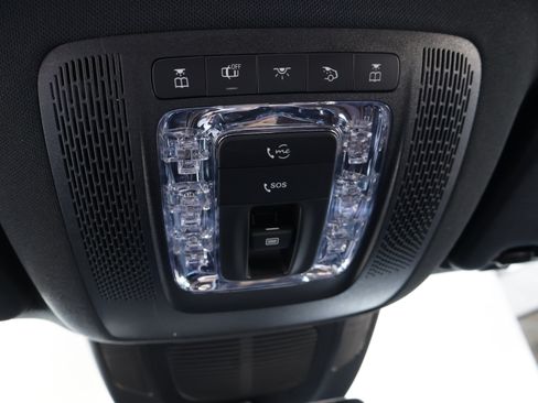 Certified 2025 Mercedes-Benz GLS 450 4MATIC image 44