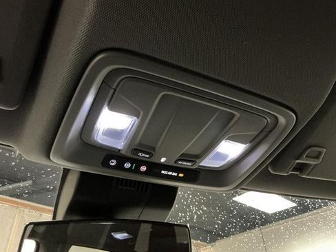 New 2026 GMC Sierra 1500 SLE AWD/4WD image 17