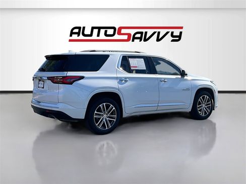 Used 2023 Chevrolet Traverse High Country image 7