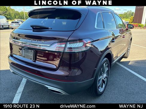 Used 2023 Lincoln Nautilus Reserve AWD/4WD image 8