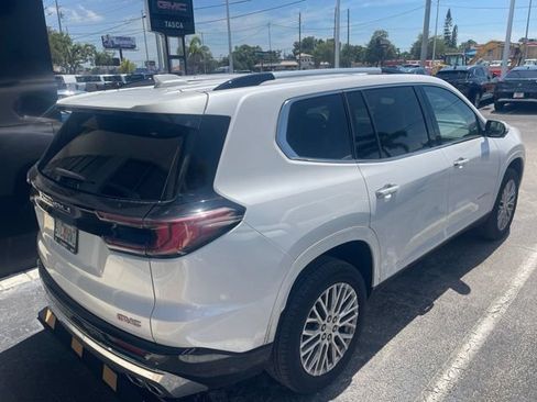 Used 2025 GMC Acadia Denali FWD image 4