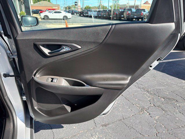 Certified 2019 Chevrolet Malibu LT w/ Leather Package FWD image 16