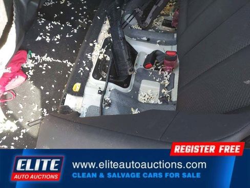 Used 2018 Kia Optima LX image 36