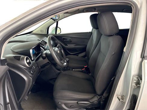 Used 2016 Chevrolet Trax LS image 9