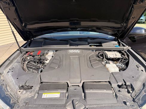 Used 2018 Audi Q7 3.0T Prestige AWD/4WD image 16