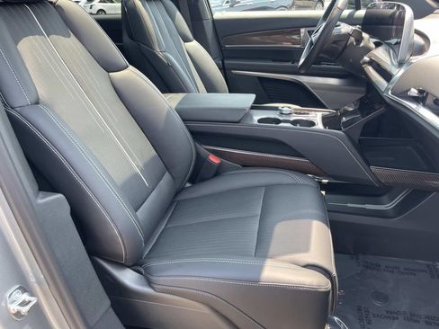 Certified 2026 Cadillac Vistiq Sport w/ LPO, Floor Liner Package AWD/4WD image 24