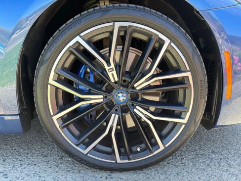 Used 2022 BMW 530e w/ Executive Package RWD image 32
