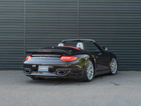 Used 2011 Porsche 911 Turbo S AWD/4WD image 8