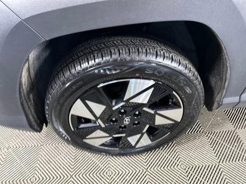 Used 2025 Hyundai Kona SEL image 10