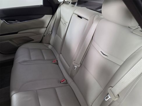 Used 2014 Cadillac XTS image 16