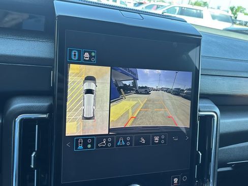 Used 2026 GMC Yukon XL Denali w/ Denali Reserve Package AWD/4WD image 41