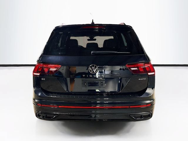 Used 2024 Volkswagen Tiguan SE R-Line AWD/4WD image 6