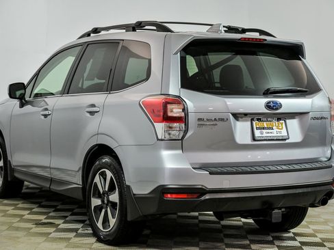 Used 2018 Subaru Forester 2.5i Limited AWD/4WD image 5