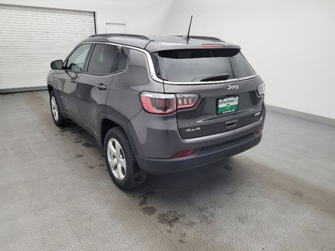 Used 2019 Jeep Compass Latitude w/ Popular Equipment Group AWD/4WD image 5