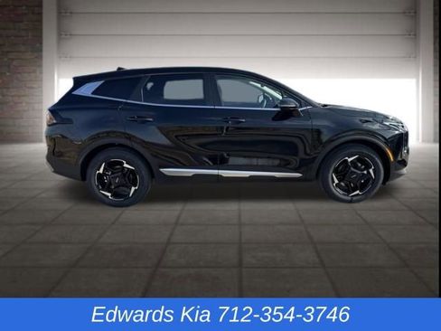 New 2026 Kia Sportage EX image 2