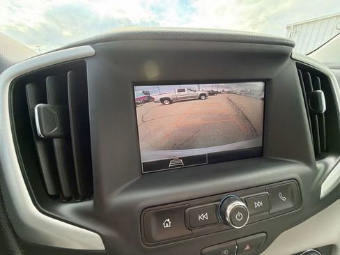 Used 2023 GMC Terrain SLE w/ Driver Convenience Package AWD/4WD image 18