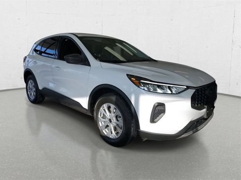 Used 2025 Ford Escape Active image 2