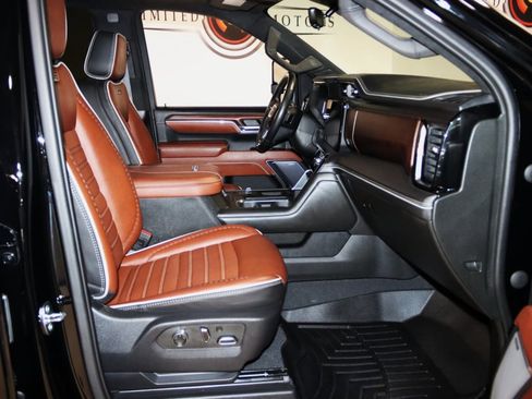 Used 2024 GMC Sierra 3500 Denali Ultimate image 77