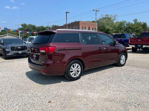 Used 2015 Kia Sedona LX w/ LX Convenience Package FWD image 8