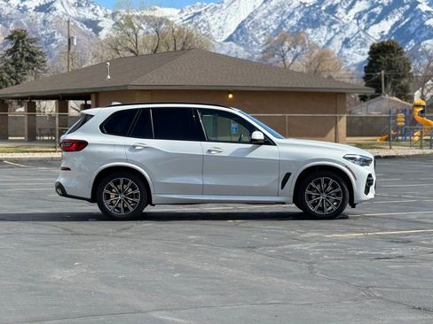 Used 2023 BMW X5 xDrive40i w/ M Sport Package image 4