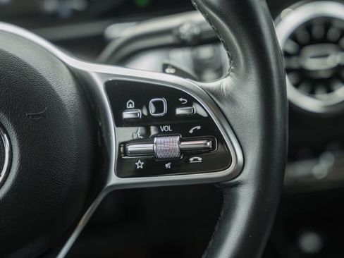 Certified 2023 Mercedes-Benz GLB 250 4MATIC image 29
