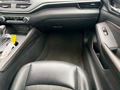 Used 2022 Nissan Altima 2.5 SR FWD image 17