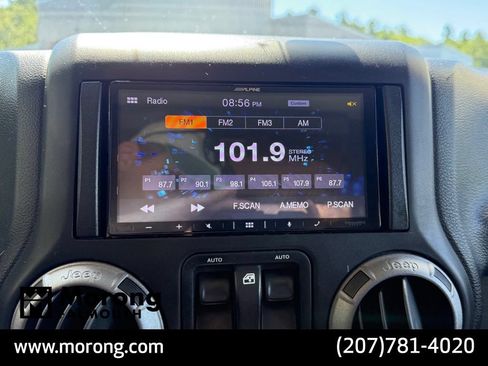 Used 2015 Jeep Wrangler Sport w/ Quick Order Package 24S AWD/4WD image 37
