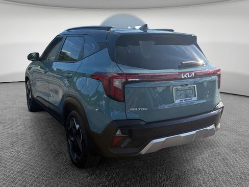 Used 2025 Kia Seltos S AWD/4WD image 6