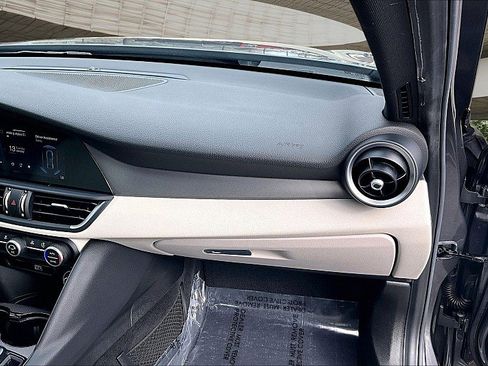 Used 2020 Alfa Romeo Giulia w/ Quick Order Package 22K Sport image 16