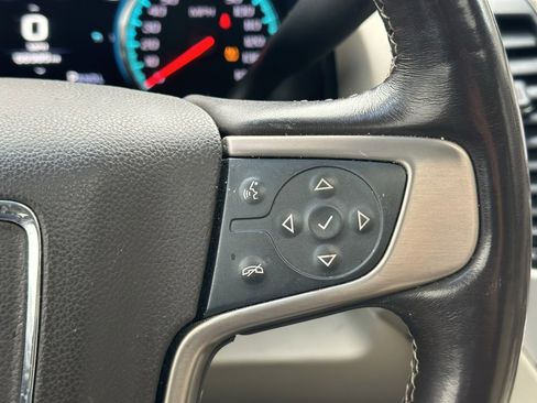 Used 2019 GMC Yukon Denali w/ Denali Ultimate Package image 11