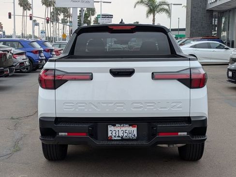 Used 2025 Hyundai Santa Cruz SEL FWD image 3
