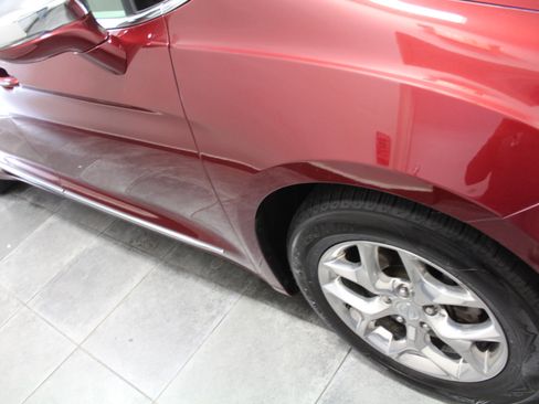 Used 2017 Chrysler Pacifica Limited w/ UConnect Theater Package image 40